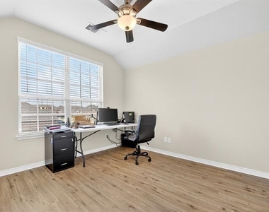 2261 Obsidian Drive - Photo Thumbnail 16