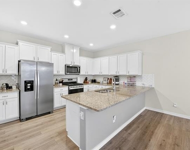 2261 Obsidian Drive - Photo Thumbnail 25