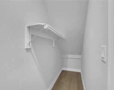 862 W Mines Avenue - Photo Thumbnail 36