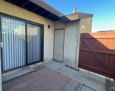 4950 Catamaran Street - Photo Thumbnail 4