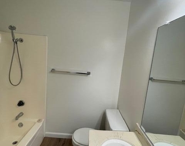 4950 Catamaran Street - Photo Thumbnail 9