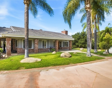 37550 Calle De Companero - Photo Thumbnail 1