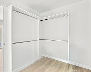 40235 W 17th St - Photo Thumbnail 27