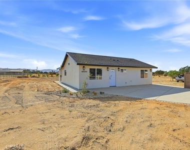 40235 W 17th St - Photo Thumbnail 4