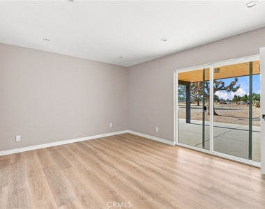 40235 W 17th St - Photo Thumbnail 21