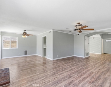 28942 Rue Daniel - Photo Thumbnail 10