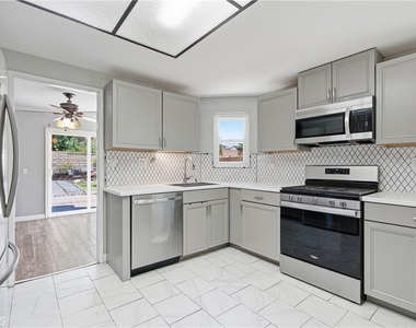 28942 Rue Daniel - Photo Thumbnail 7