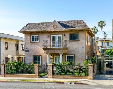 7524 Fountain Avenue - Photo Thumbnail 15