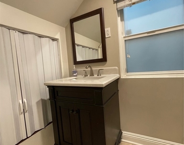 7524 Fountain Avenue - Photo Thumbnail 14