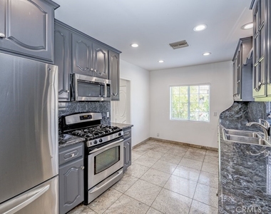 6506 Teesdale Avenue - Photo Thumbnail 6