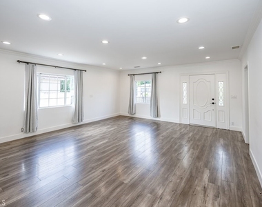 6506 Teesdale Avenue - Photo Thumbnail 13