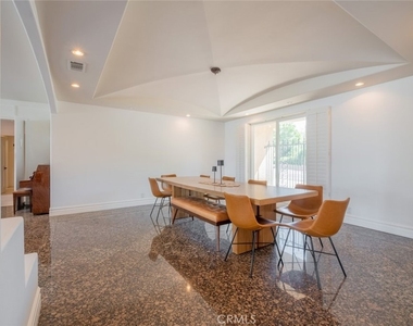 4321 Clear Valley Drive - Photo Thumbnail 11