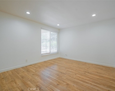 4321 Clear Valley Drive - Photo Thumbnail 34