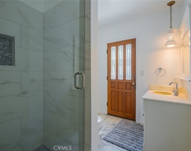 4321 Clear Valley Drive - Photo Thumbnail 25