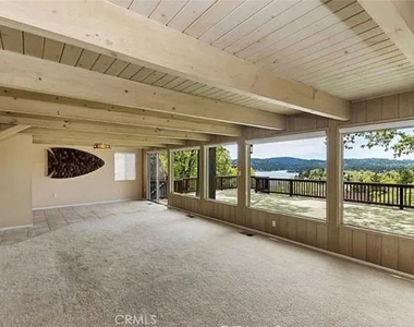 945 N Hospital Road - Photo Thumbnail 4