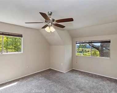 945 N Hospital Road - Photo Thumbnail 14