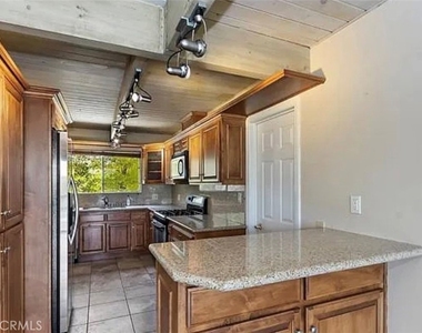 945 N Hospital Road - Photo Thumbnail 12