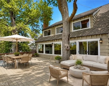 945 N Hospital Road - Photo Thumbnail 6