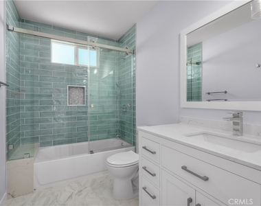 16824 Calahan Street - Photo Thumbnail 21