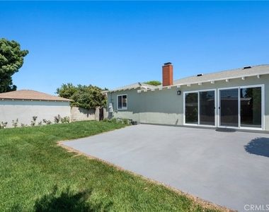 16824 Calahan Street - Photo Thumbnail 24