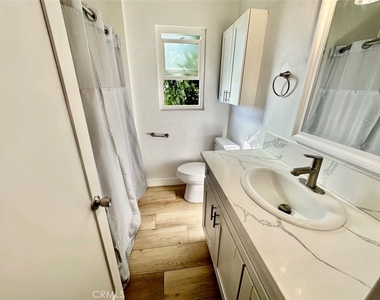 10215 S 10th Avenue - Photo Thumbnail 9