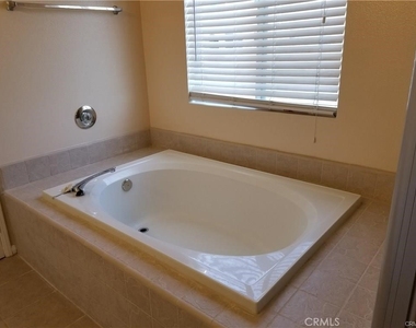 15892 Ocean - Photo Thumbnail 12