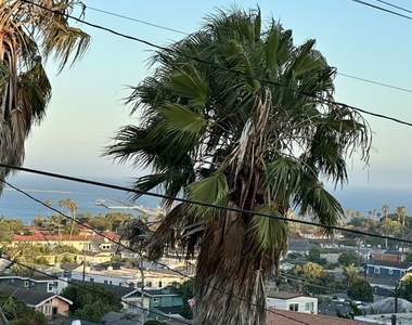 700 W 30th Street - Photo Thumbnail 7