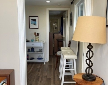700 W 30th Street - Photo Thumbnail 4