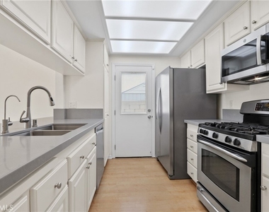 1251 N Emogene - Photo Thumbnail 3