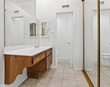 1251 N Emogene - Photo Thumbnail 5