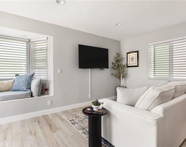 313 Alvarado - Photo Thumbnail 8