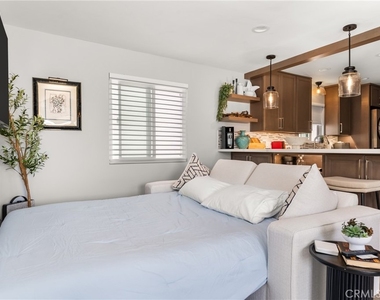313 Alvarado - Photo Thumbnail 15