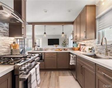 313 Alvarado - Photo Thumbnail 7