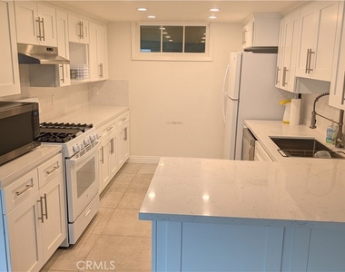 872 Lucile Avenue - Photo Thumbnail 10