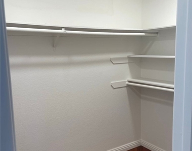 872 Lucile Avenue - Photo Thumbnail 7