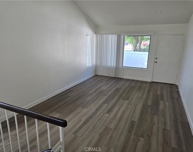 2288 Loma Alta Drive - Photo Thumbnail 4