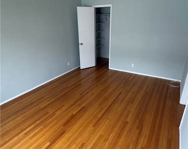 1174 E Ocean Boulevard - Photo Thumbnail 25