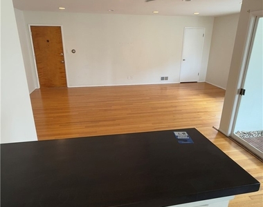 1174 E Ocean Boulevard - Photo Thumbnail 35