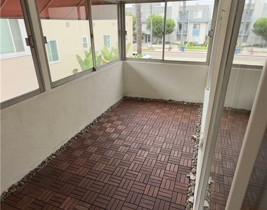 1174 E Ocean Boulevard - Photo Thumbnail 10