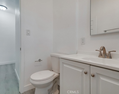 1009 Coronado Avenue - Photo Thumbnail 27