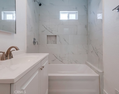 1009 Coronado Avenue - Photo Thumbnail 26