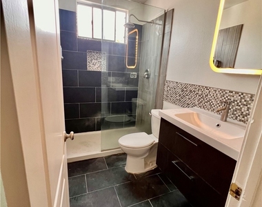 129 W Palmyra - Photo Thumbnail 14