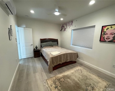 14102 Charmola Drive - Photo Thumbnail 8