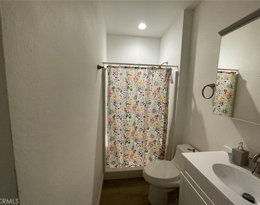 14102 Charmola Drive - Photo Thumbnail 10