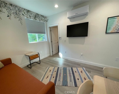 14102 Charmola Drive - Photo Thumbnail 4