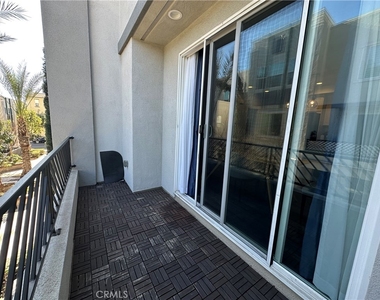 106 Eureka Place - Photo Thumbnail 13