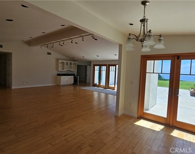 30637 Rue De La Pierre - Photo Thumbnail 5