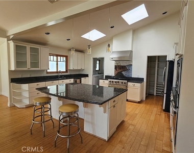 30637 Rue De La Pierre - Photo Thumbnail 7