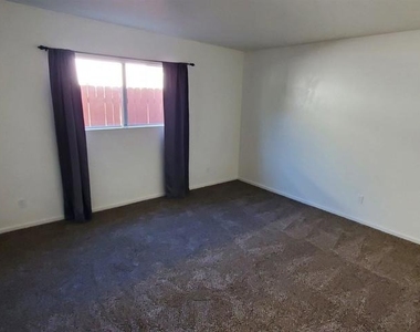 6843 Mohawk Street - Photo Thumbnail 14
