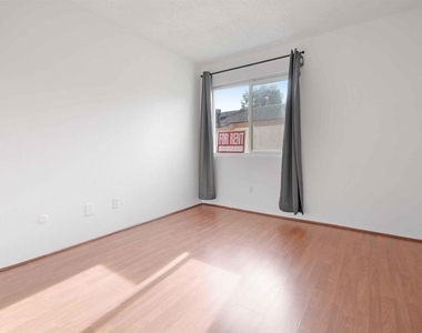 2920 Briarwood Road - Photo Thumbnail 9